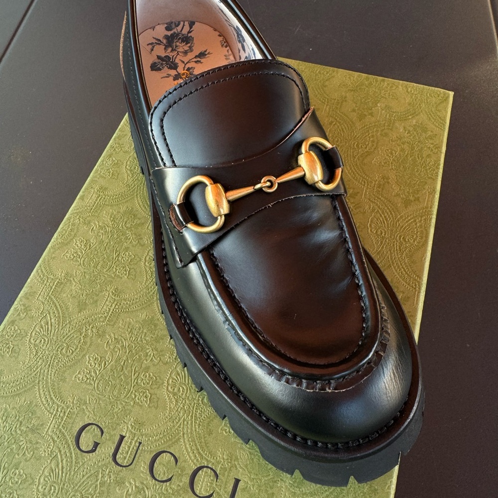GUCCI Lug Loafers NWB 💕
